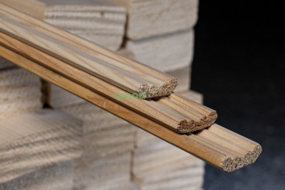 Плинтус 45х45х3000 хвоя класс Экстра - фото | ВудБест
